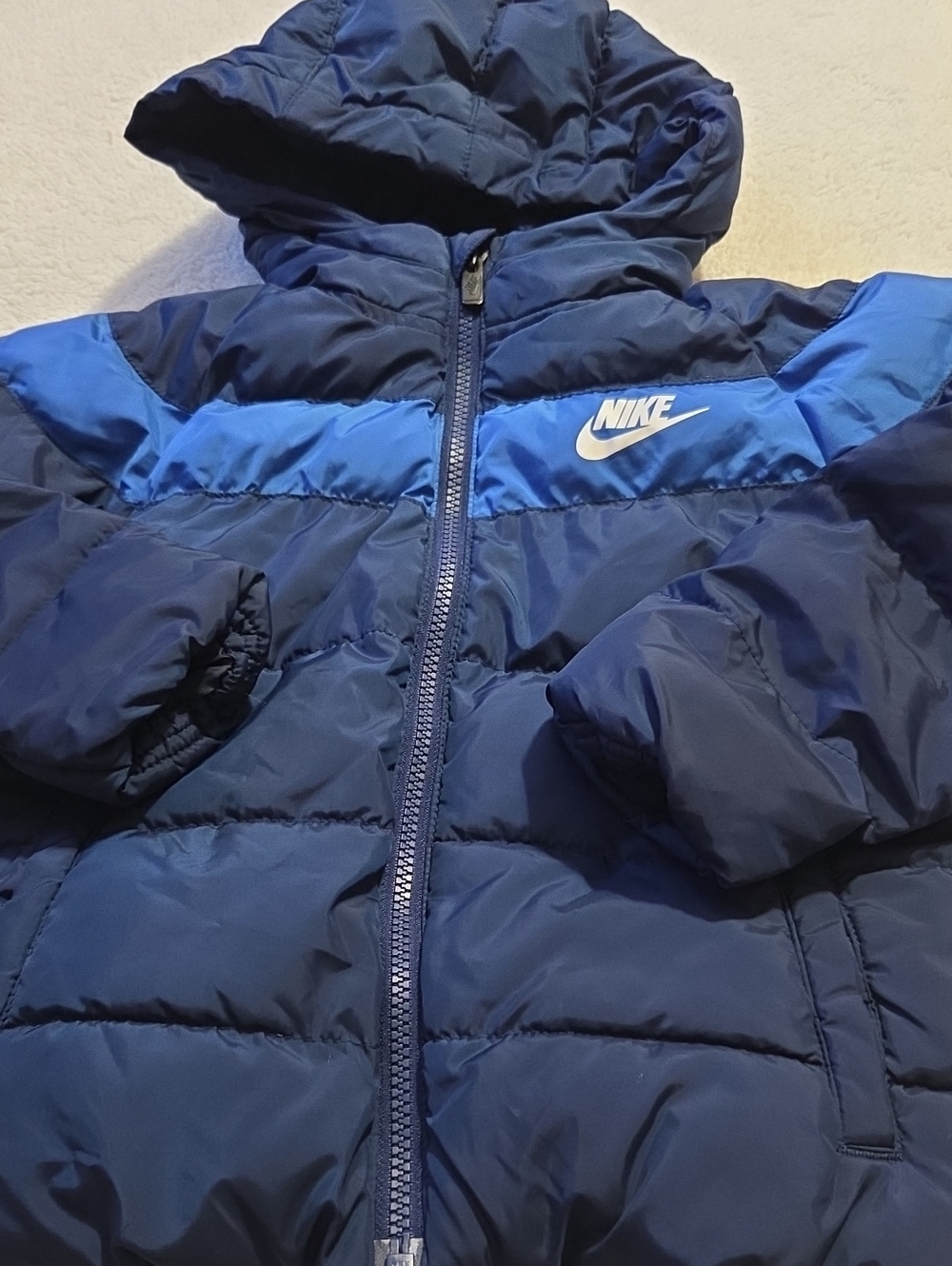 NIKE PUFFER STYLE JACKET